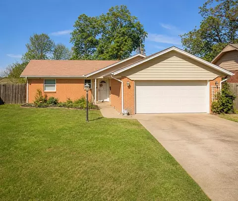 713 Juniper Ave, Midwest City, OK 73130