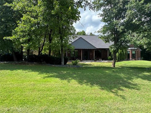 1761 Deerwood Trl, Edmond, OK 73034