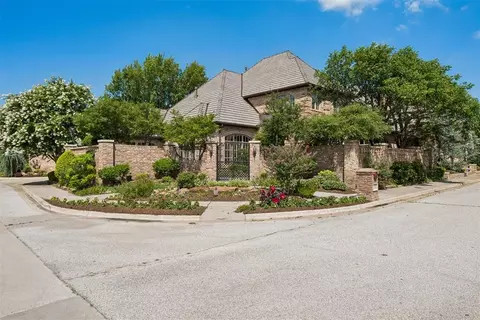 332 Cotswold Dr, Norman, OK 73072