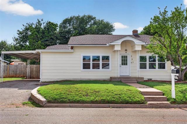 321 N Howard St, Elk City, OK 73644
