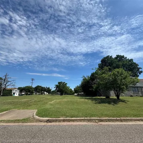 1725 NW 28th St, Oklahoma City, OK 73106