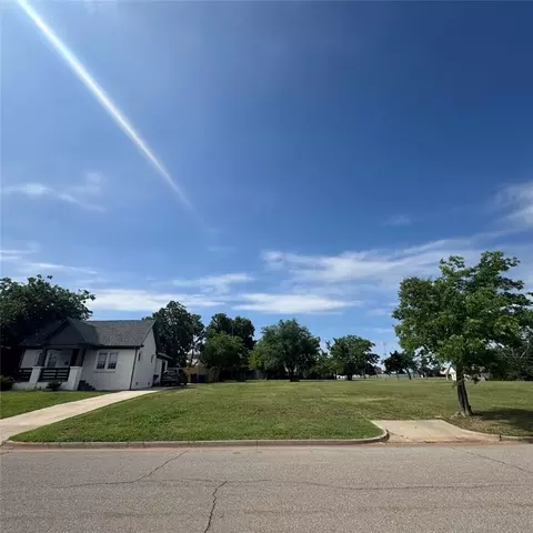 1724 NW 29th St, Oklahoma City, OK 73106