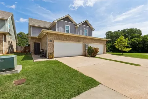 2109 Camino Del Plaza Lane Ln, Edmond, OK 73013