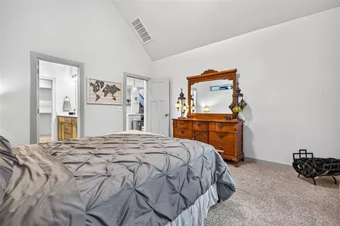 Bedroom - 125 E 7th St, Arcadia, OK 73007 photo 2 of 7