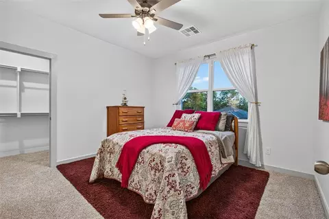 Bedroom - 125 E 7th St, Arcadia, OK 73007 photo 4 of 7