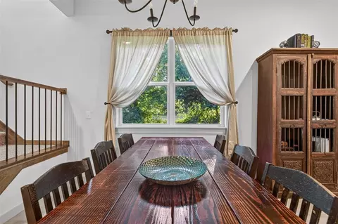 Dining - 125 E 7th St, Arcadia, OK 73007 photo 5 of 5