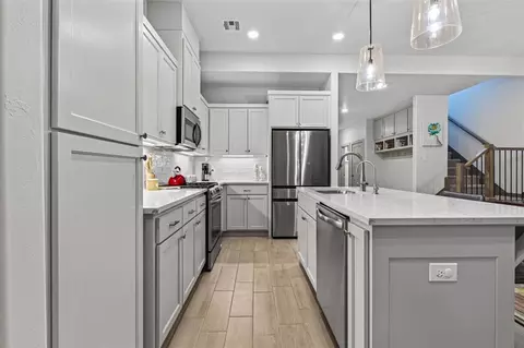 Kitchen - 125 E 7th St, Arcadia, OK 73007 photo 2 of 3