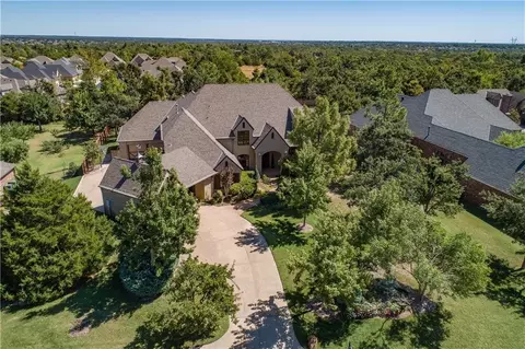 3908 Redmont Ct, Edmond, OK 73034