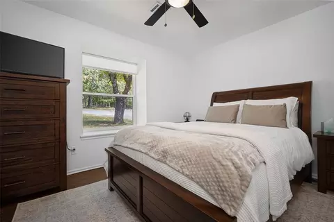 Bedroom - 10501 E Boyd St, Norman, OK 73026 photo 4 of 5