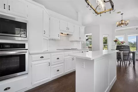Kitchen - 10501 E Boyd St, Norman, OK 73026 photo 2 of 2