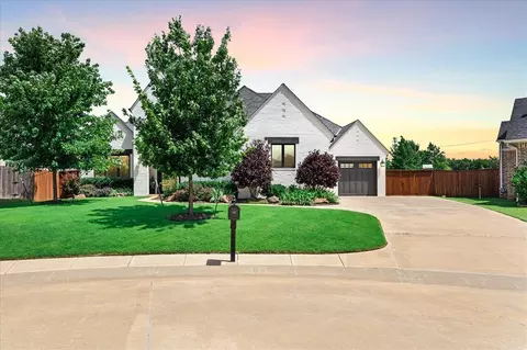 1417 Regency Bridge Cir, Edmond, OK 73034