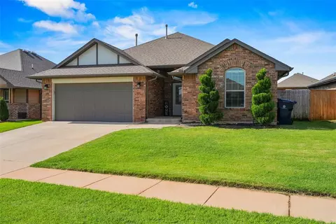 8716 SW 38th St, Oklahoma City, OK 73179