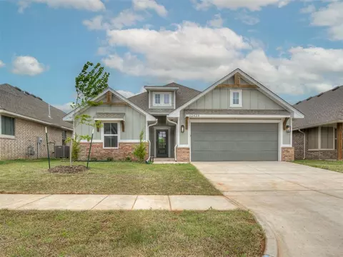 12429 Dolche Vita Dr, Yukon, OK 73099