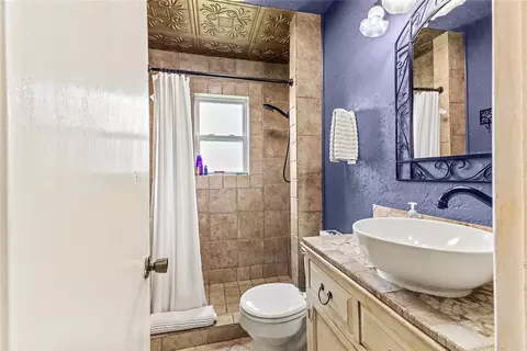 Bath - 815 N 2nd St, Okeene, OK 73763 photo 1 of 2