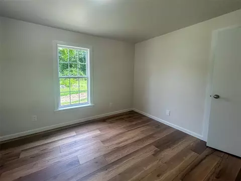 Bedroom - 208 W Apache St, Marlow, OK 73055 photo 1 of 5