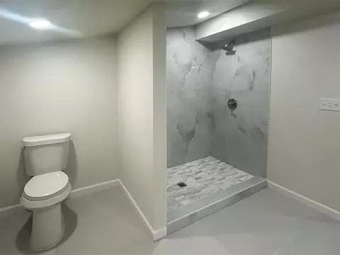 Bath - 208 W Apache St, Marlow, OK 73055 photo 6 of 10
