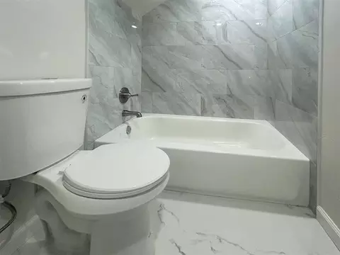 Bath - 208 W Apache St, Marlow, OK 73055 photo 10 of 10
