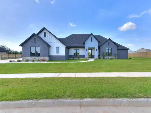 4704 SE 37th St, Moore, OK 73160 photo 3