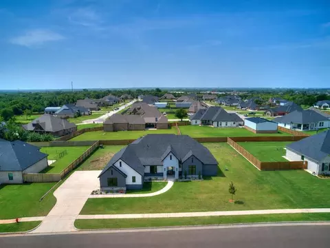 4704 SE 37th St, Moore, OK 73160 photo 47