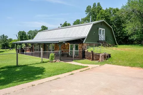 Exterior - 15615 S Pottawatomie Rd, Mcloud, OK 74851 photo 2 of 6
