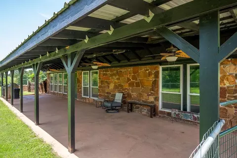 Exterior - 15615 S Pottawatomie Rd, Mcloud, OK 74851 photo 4 of 6