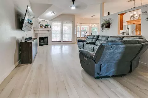 15613 Sandstone Ter, Moore, OK 73170 photo 9