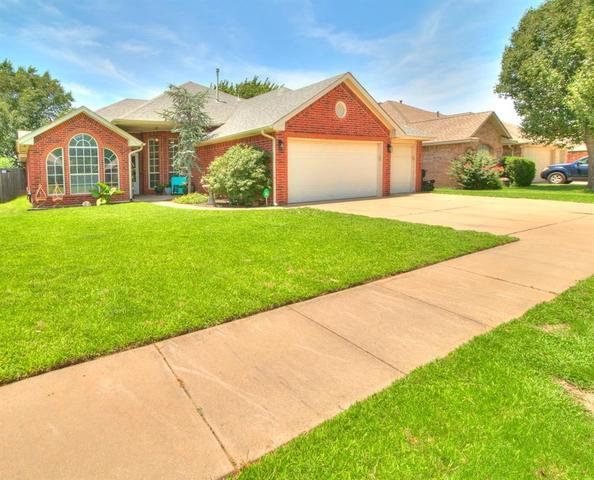15613 Sandstone Ter, Moore, OK 73170