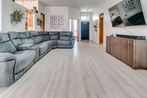 15613 Sandstone Ter, Moore, OK 73170 photo 11