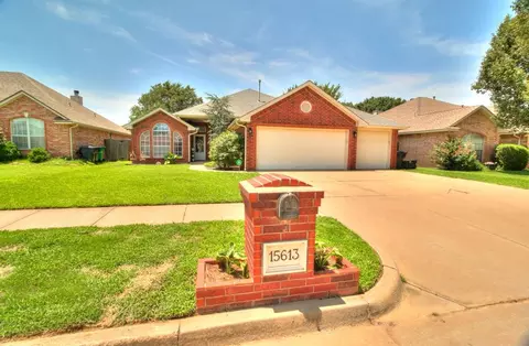 15613 Sandstone Ter, Moore, OK 73170 photo 2