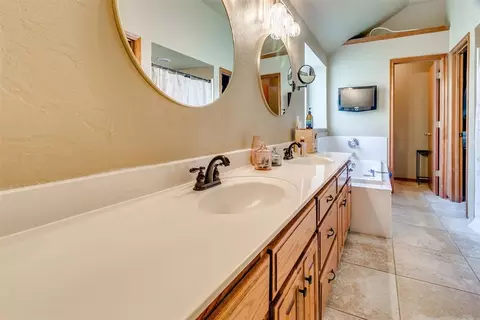 15613 Sandstone Ter, Moore, OK 73170 photo 32