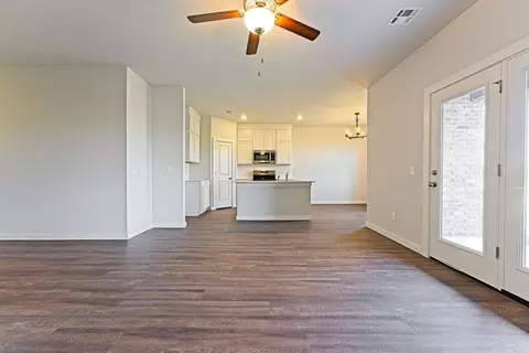 1710 Oak Way, Tuttle, OK 73089 photo 6