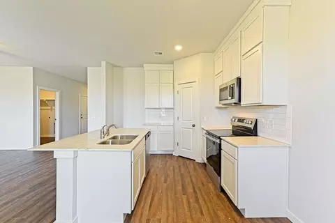 1710 Oak Way, Tuttle, OK 73089 photo 2