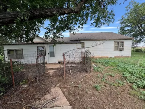 Undisclosed, Mangum, OK 73554 photo 29