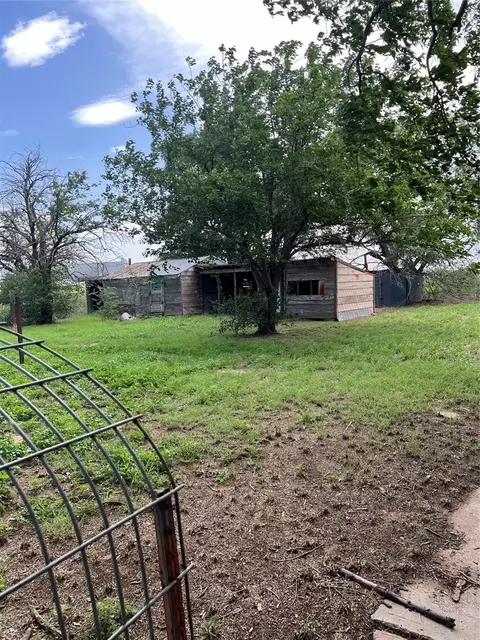 Undisclosed, Mangum, OK 73554 photo 23