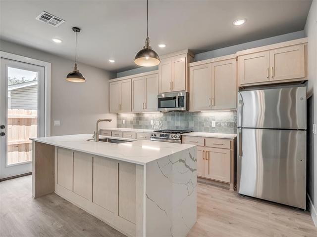 21 N Walnut St, Edmond, OK 73003