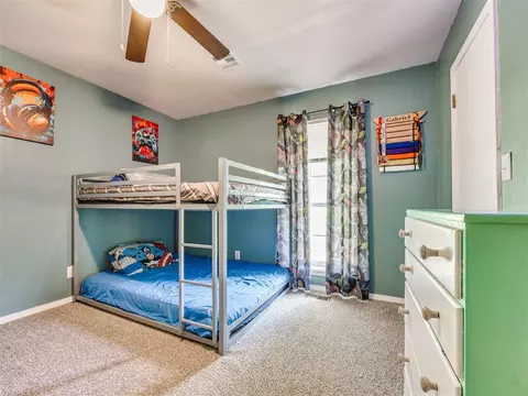Bedroom - 400 Ridgewood Dr, Tuttle, OK 73089 photo 5 of 10