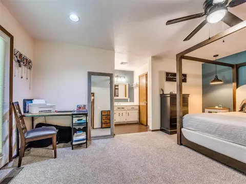 Bedroom - 400 Ridgewood Dr, Tuttle, OK 73089 photo 2 of 10