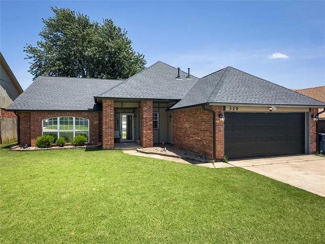 520 Greenfield Dr, Yukon, OK 73099