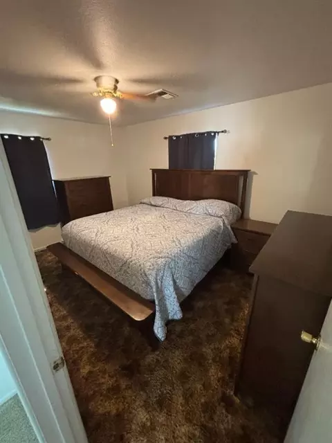Bedroom - 722 E 8th St, Olustee, OK 73560 photo 3 of 4