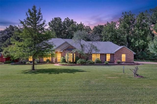 1690 Deerwood Trl, Edmond, OK 73034