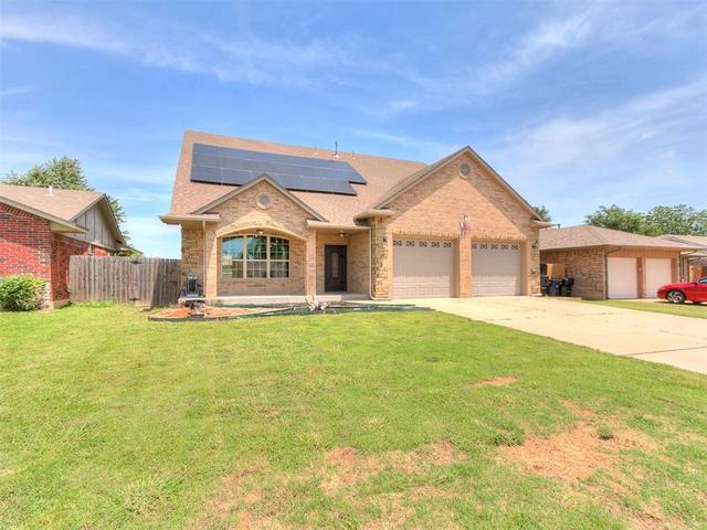 613 SW 7th St #S.W. 7TH ST., Moore, OK 73160