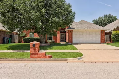 18401 Chestnut Oak Dr, Edmond, OK 73012