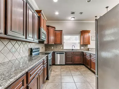 2195 S Dobbs Rd, Harrah, OK 73045 photo 6