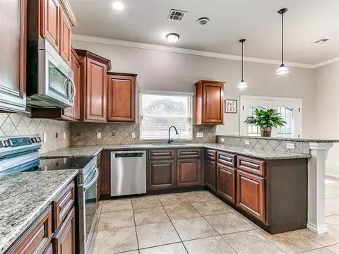 2195 S Dobbs Rd, Harrah, OK 73045 photo 7