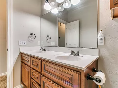 2195 S Dobbs Rd, Harrah, OK 73045 photo 29