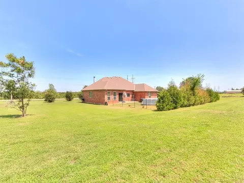 2195 S Dobbs Rd, Harrah, OK 73045 photo 39