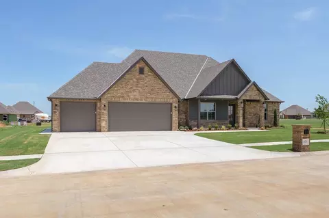 Exterior - 1026 Jaden Blvd, Tuttle, OK 73089 photo 3 of 8