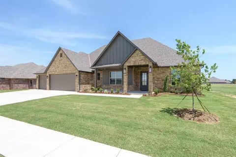 Exterior - 1026 Jaden Blvd, Tuttle, OK 73089 photo 4 of 8