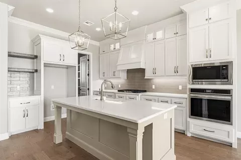 Kitchen - 1026 Jaden Blvd, Tuttle, OK 73089 photo 2 of 5