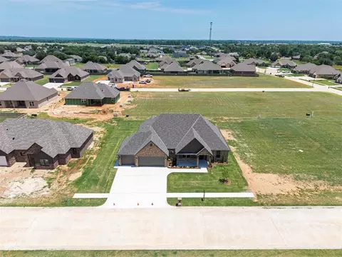 View/Area - 1026 Jaden Blvd, Tuttle, OK 73089 photo 1 of 3